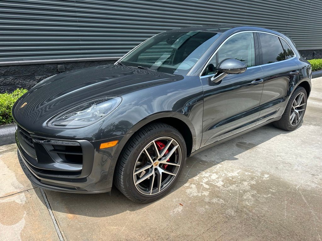 Thumbnail: 2023 Porsche Macan - 7