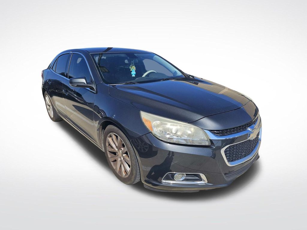 Ashen Gray Metallic 2015 Chevrolet Malibu Sedan Front-Wheel Drive 6-Speed Automatic Overdrive