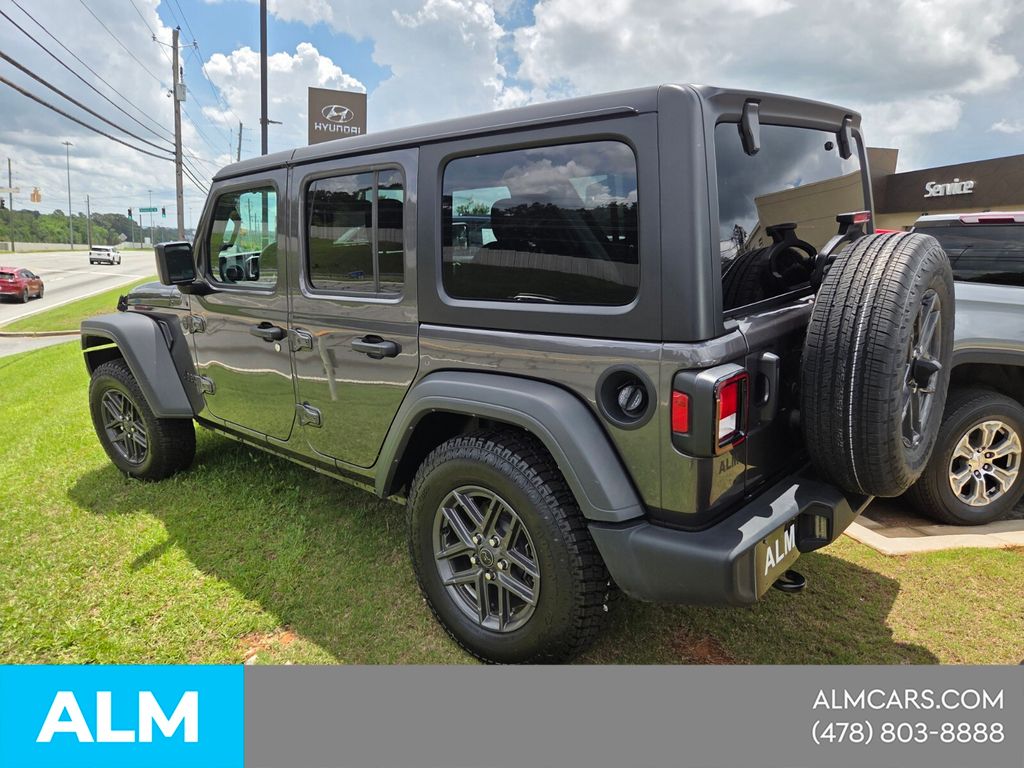 Used 2025 Gray Jeep Sport S image 8