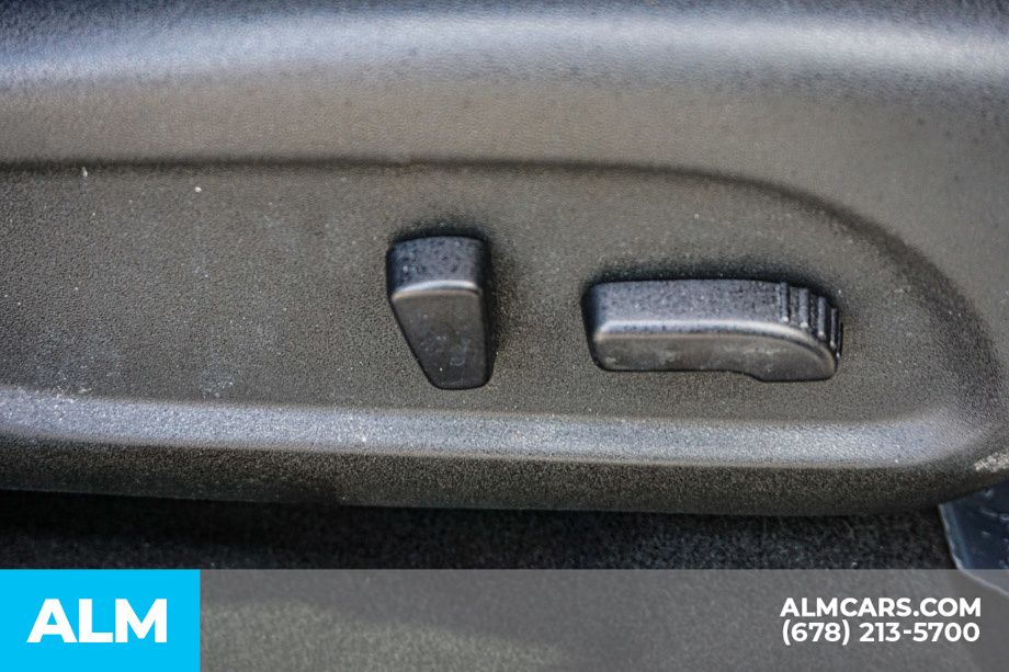 Used 2024 Black Nissan Platinum image 56