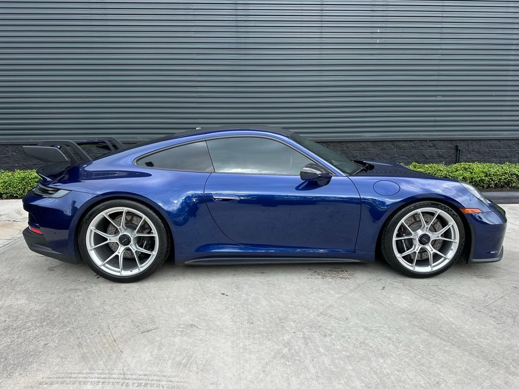 Thumbnail: 2022 Porsche 911 - 10