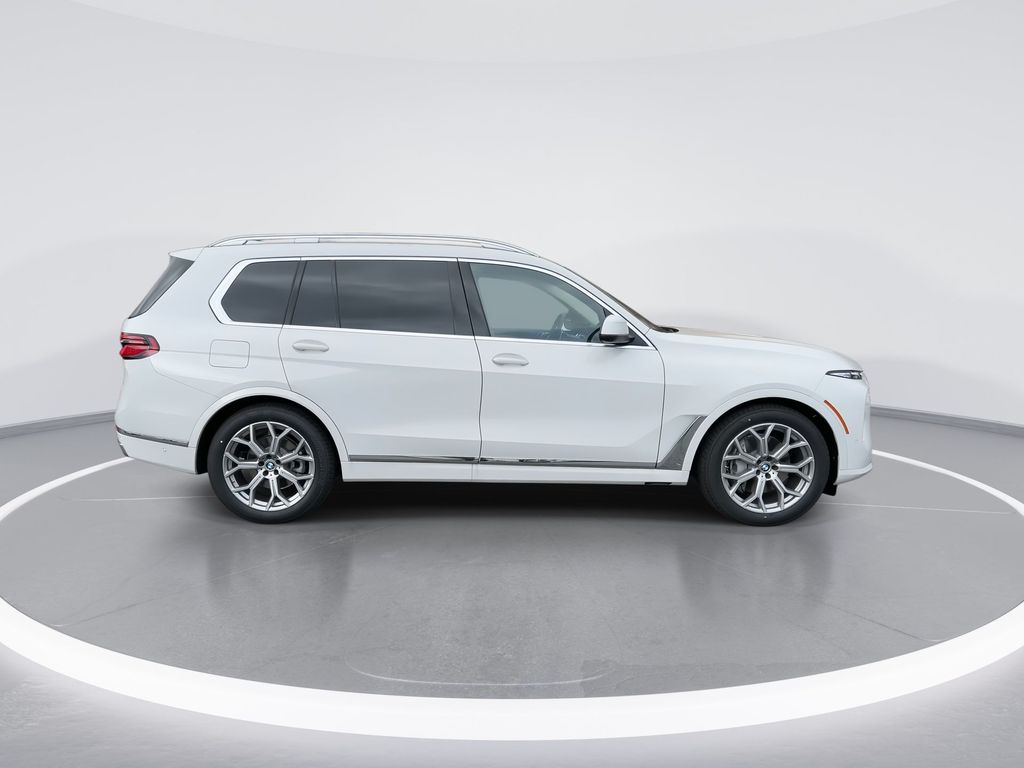 2025 BMW X7 xDrive40i 9