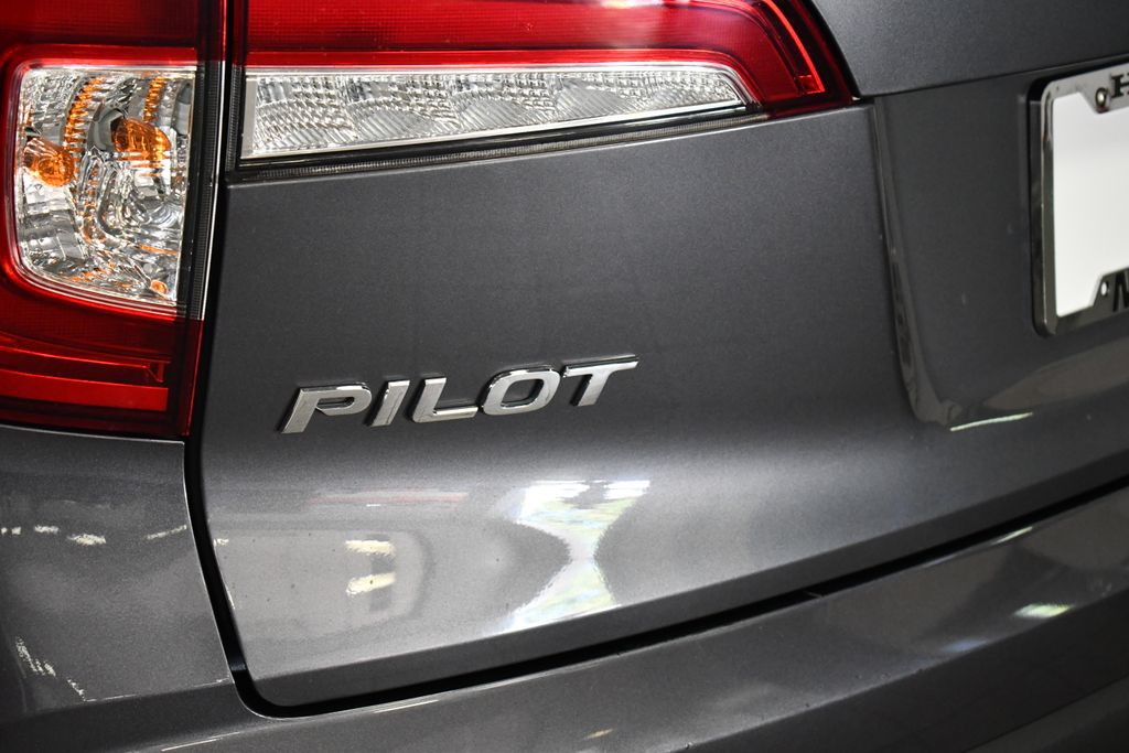 Thumbnail: 2022 Honda Pilot - 13