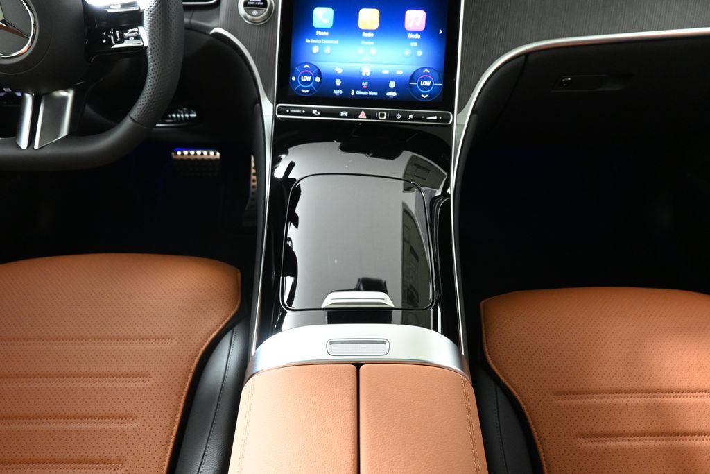 2025 Mercedes-Benz GLC 300 18