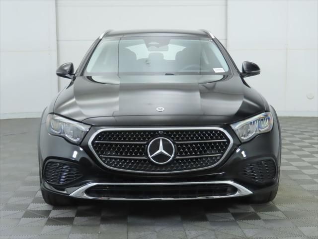 Thumbnail: 2025 Mercedes-Benz E-Class - 2