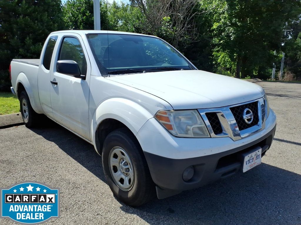 Avalanche 2009 Nissan Frontier Pickup Truck 4X2 5-Speed Manual Overdrive