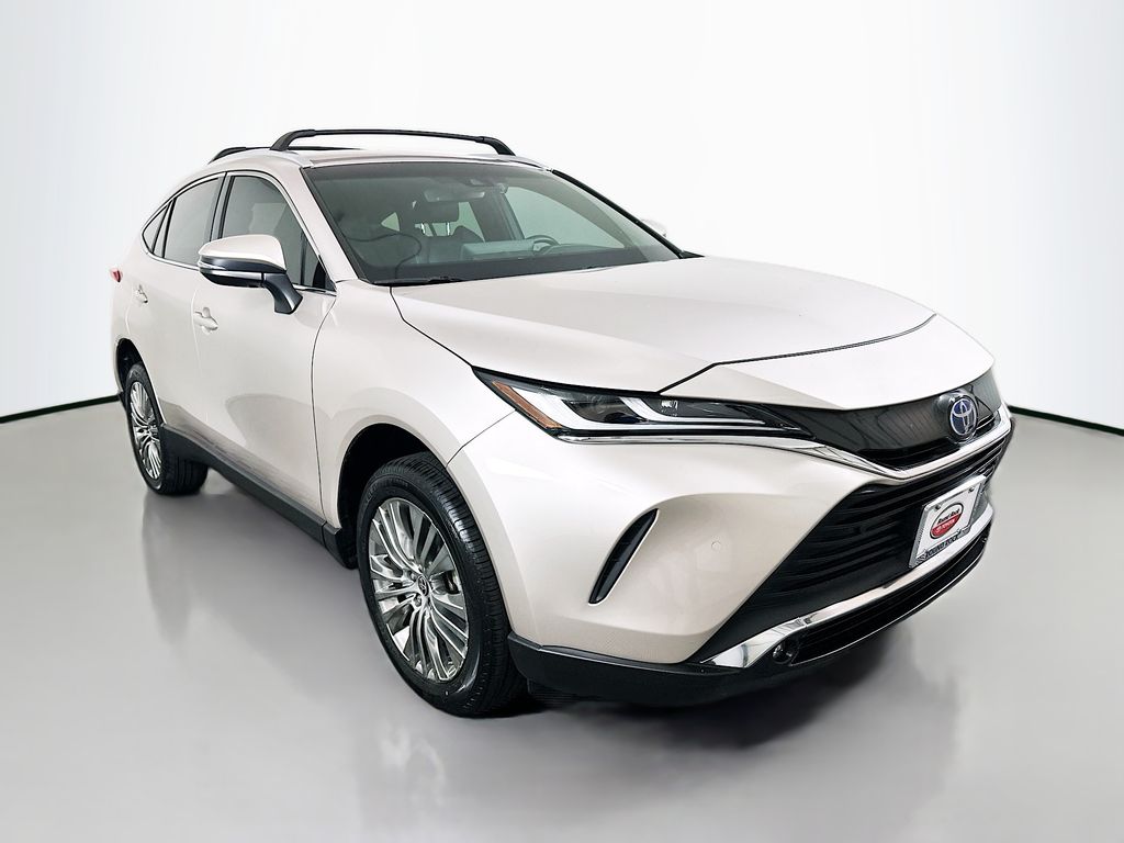 Thumbnail: 2023 Toyota Venza - 3