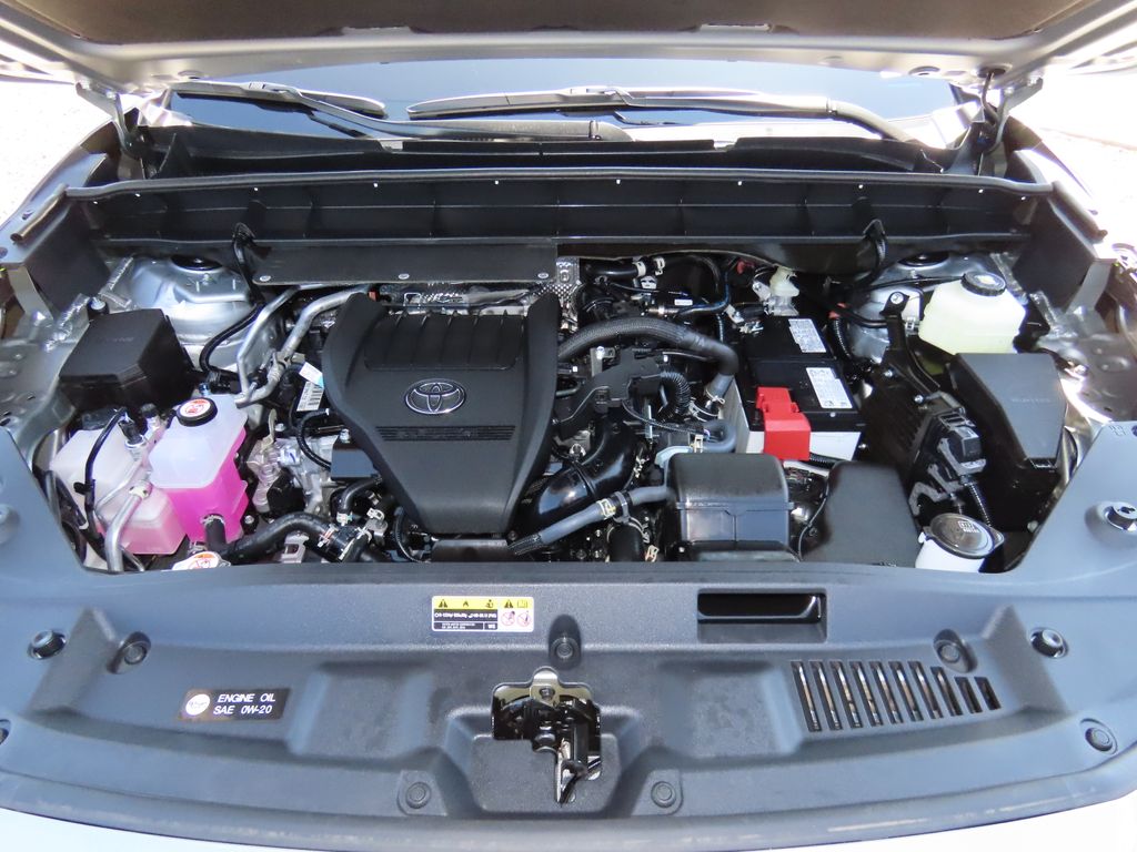 2025 Toyota Highlander XSE 29