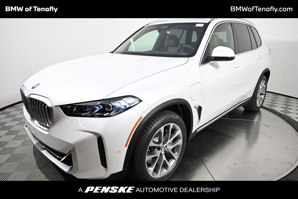 Thumbnail: 2026 BMW X5 - 1