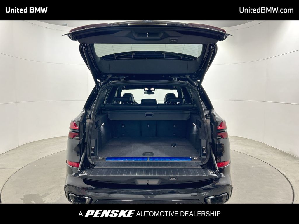 Thumbnail: 2026 BMW X5 - 22