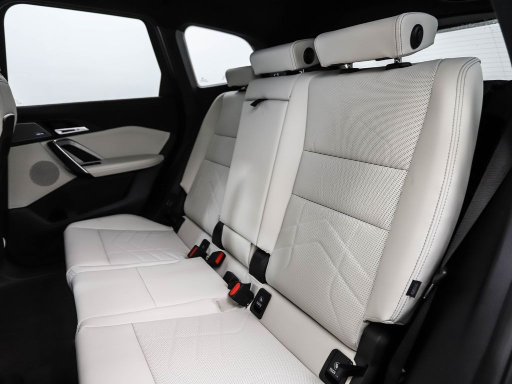 Thumbnail: 2026 BMW X1 - 22