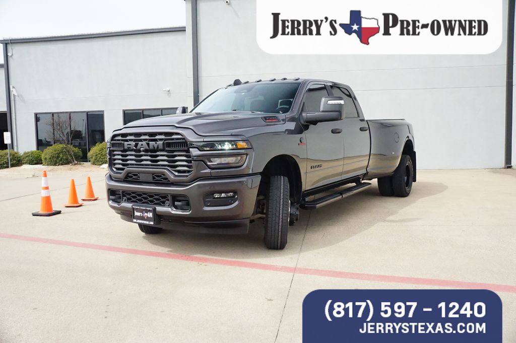 2025 RAM 3500 Big Horn Crew Cab LB DRW 4WD