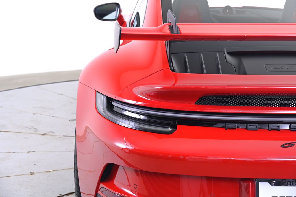 Thumbnail: 2022 Porsche 911 - 16