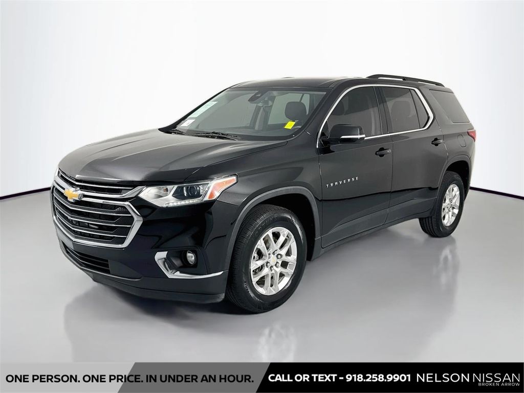 Mosaic Black Metallic 2021 Chevrolet Traverse SUV / Crossover Front-Wheel Drive 9-Speed Automatic
