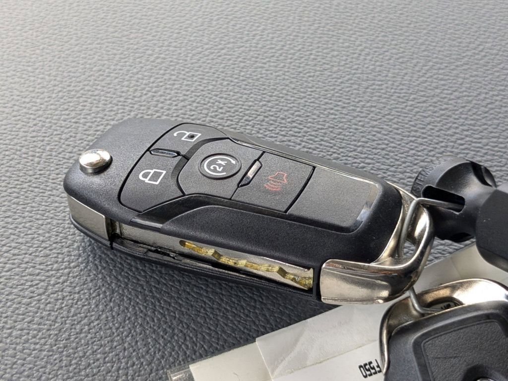 2025 Ford F-350 Chassis XL