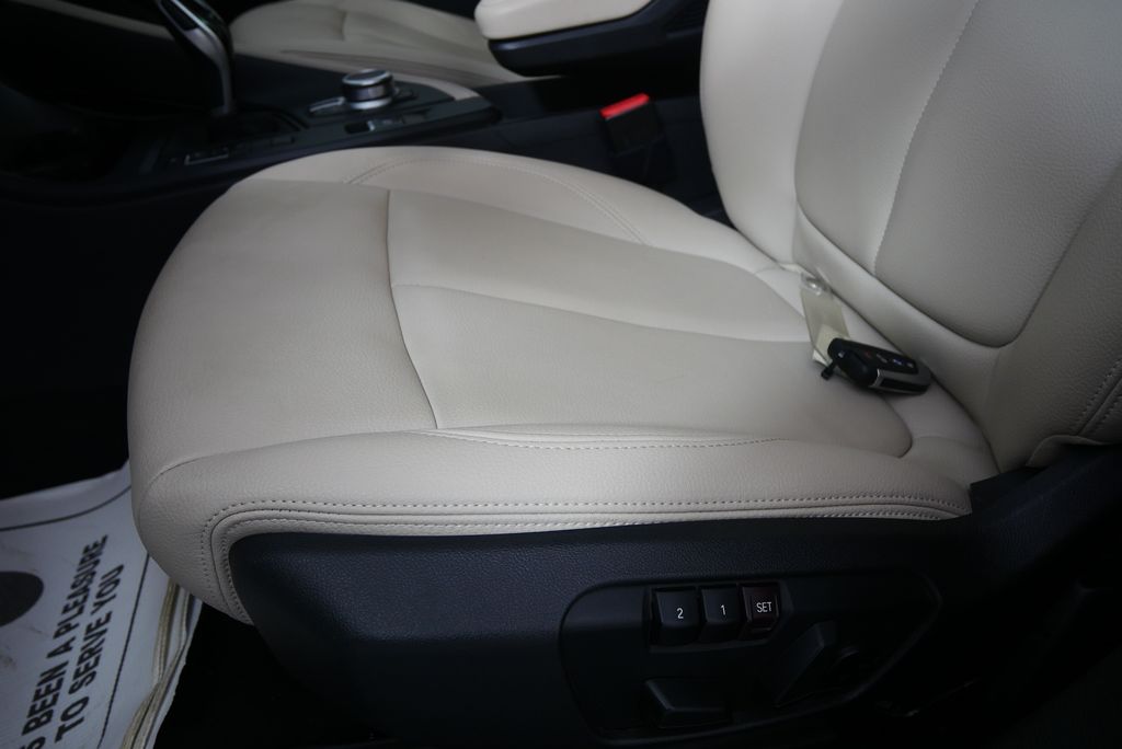 2021 BMW X1 sDrive28i 10