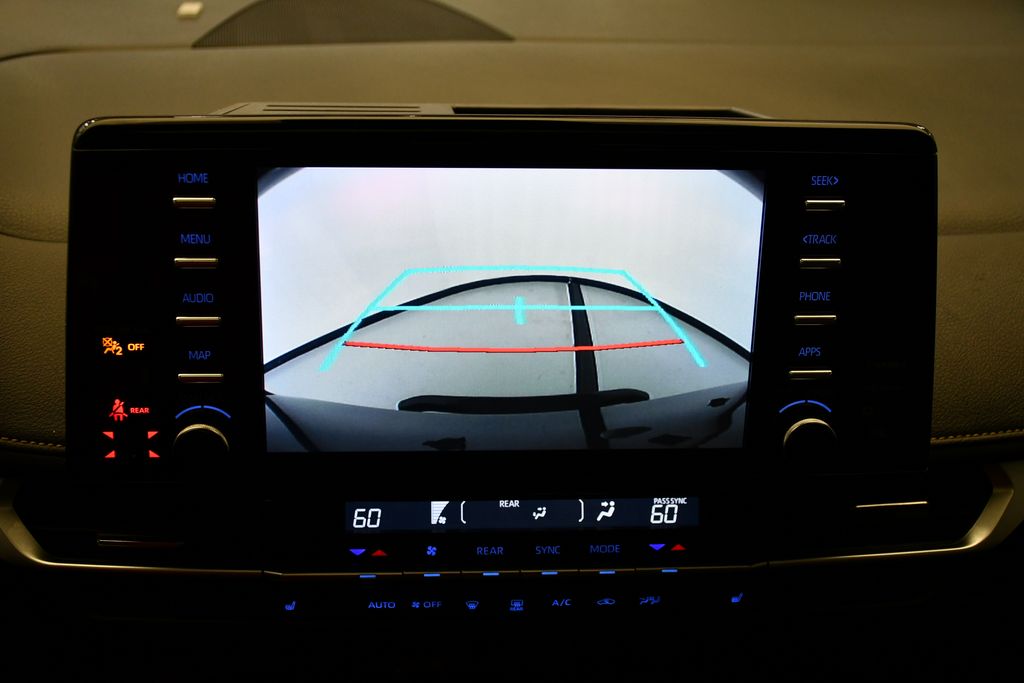 2023 Toyota Sienna XSE 16