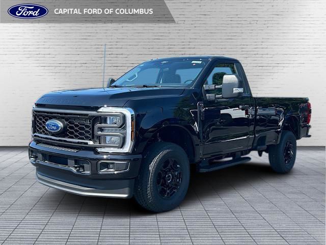2025 Ford F-350 Super Duty XL's photo