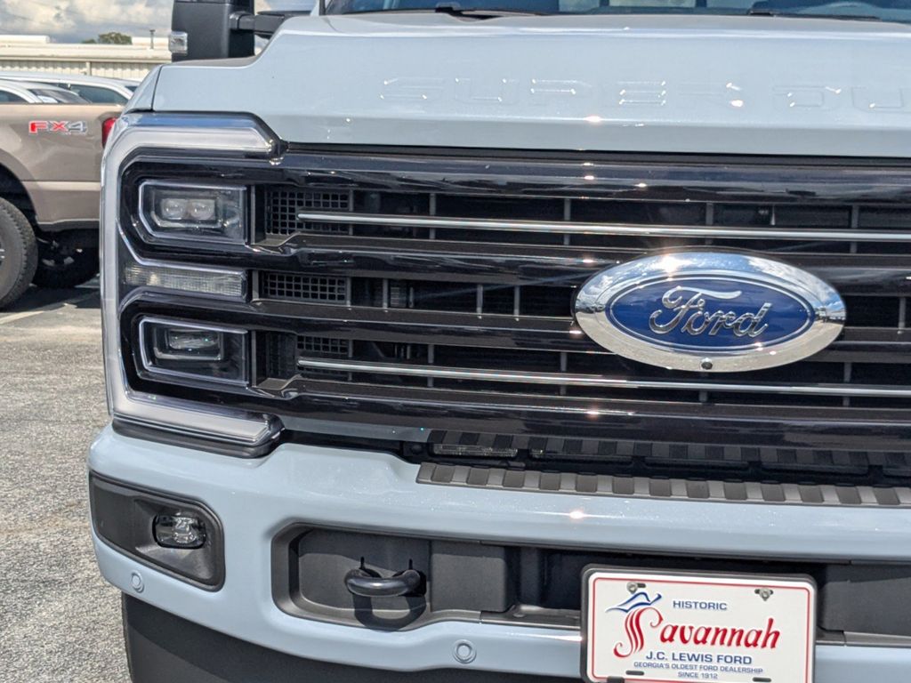 2026 Ford Super Duty F-250 SRW Platinum