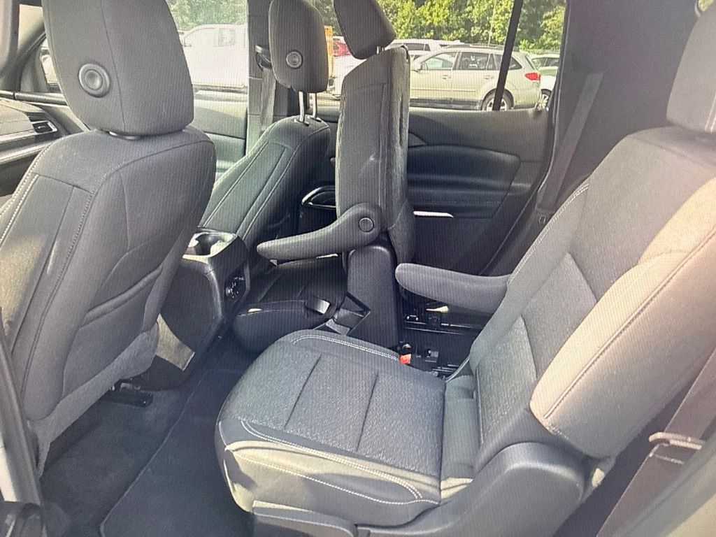 Used 2024 Chevrolet Traverse SUV