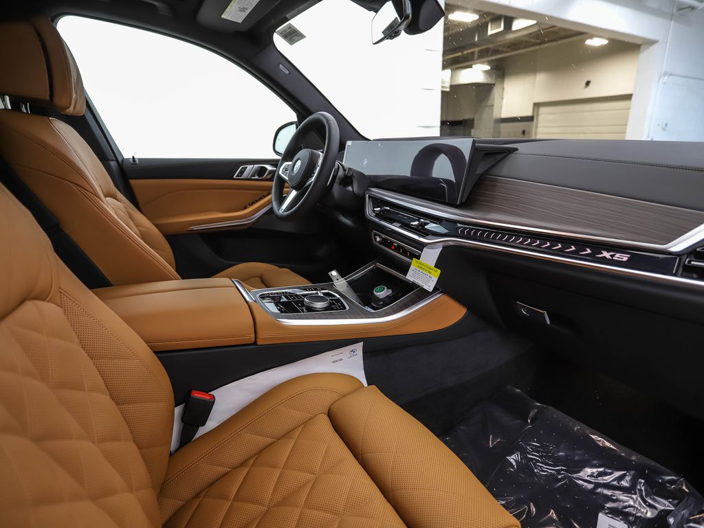 Thumbnail: 2026 BMW X5 - 30