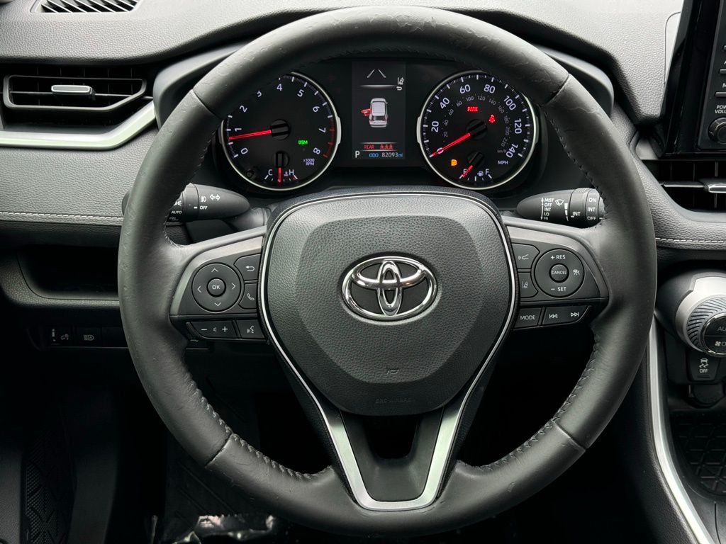 2019 Toyota RAV4 XLE Premium 20