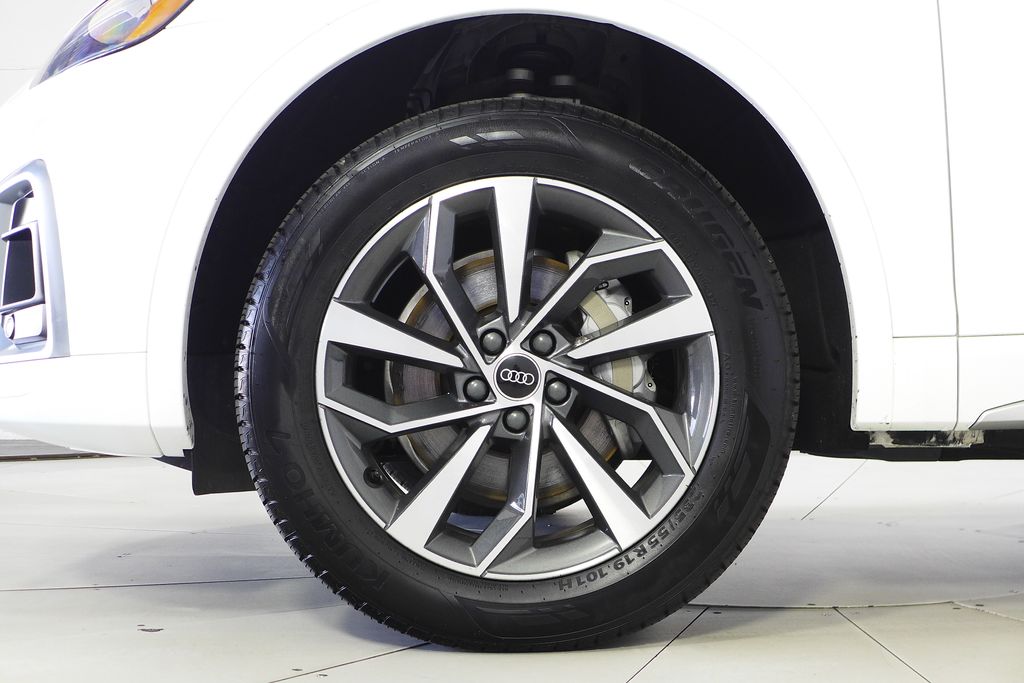 Thumbnail: 2023 Audi Q5 - 5