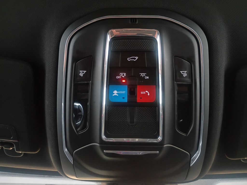 Used Car 2023 Jeep Grand Cherokee L  Altitude For Sale Under $30,000 In Austin, Texas