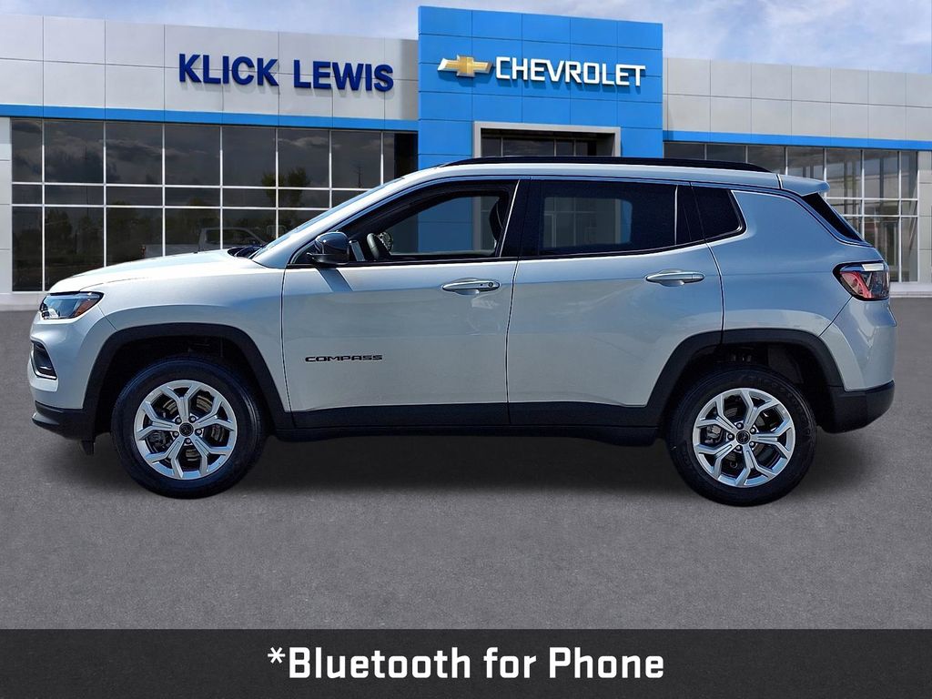 2025 Jeep Compass Latitude Silver at Spitzer Acura