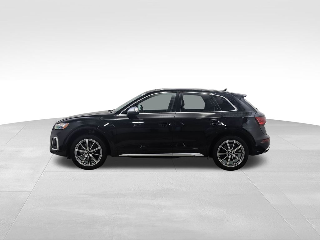 Thumbnail: 2022 Audi SQ5 - 2