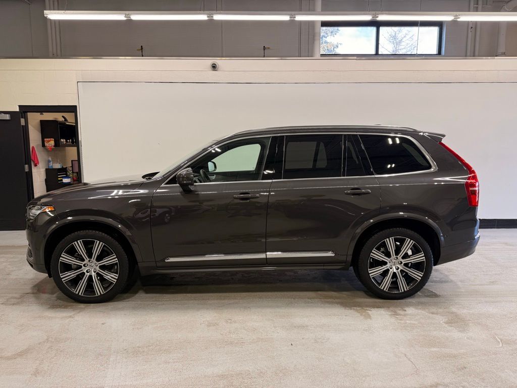 Thumbnail: 2023 Volvo XC90 - 2