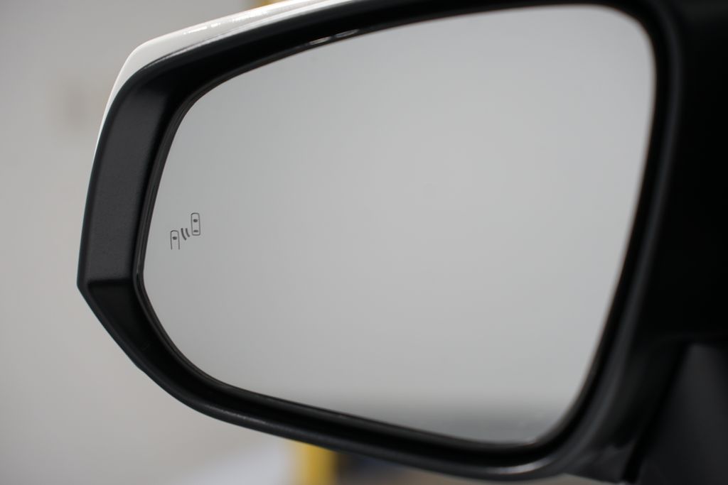 Thumbnail: 2025 Toyota RAV4 - 26