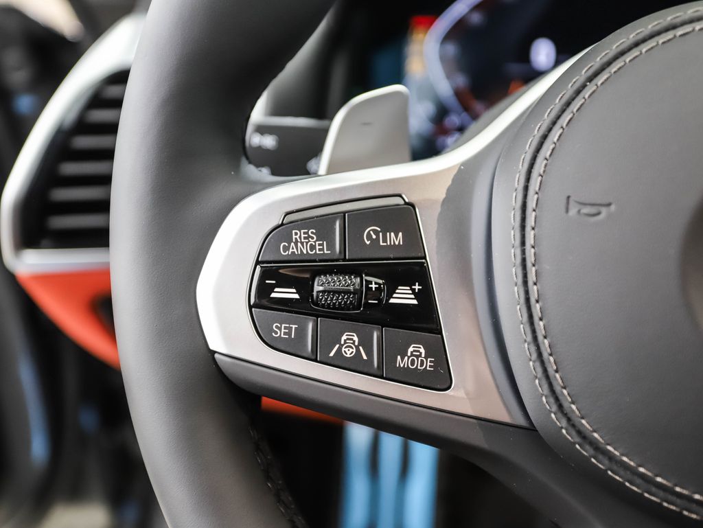 Thumbnail: 2026 BMW 8 Series - 11