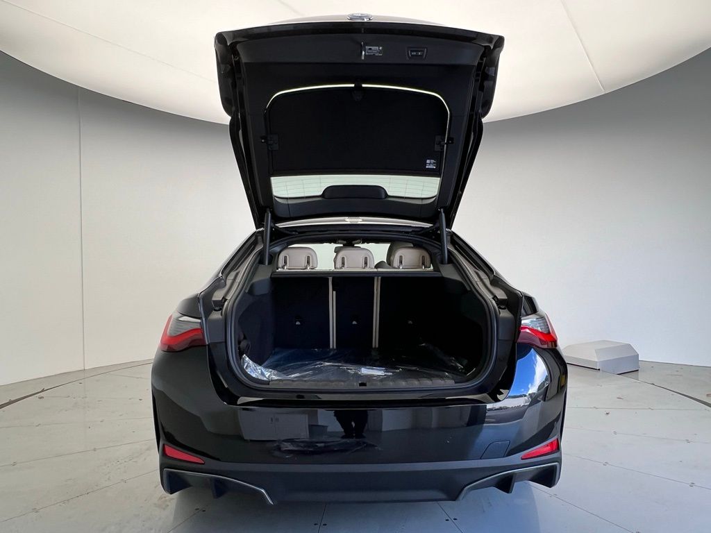 2025 BMW i4 eDrive40 5