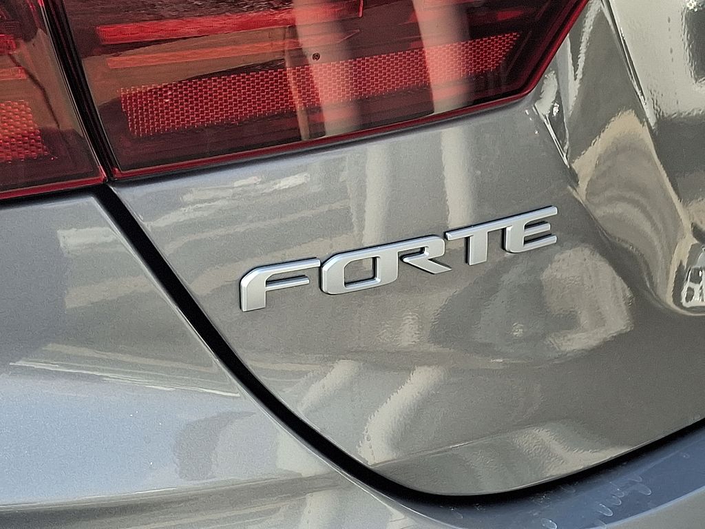 Thumbnail: 2024 Kia Forte - 30