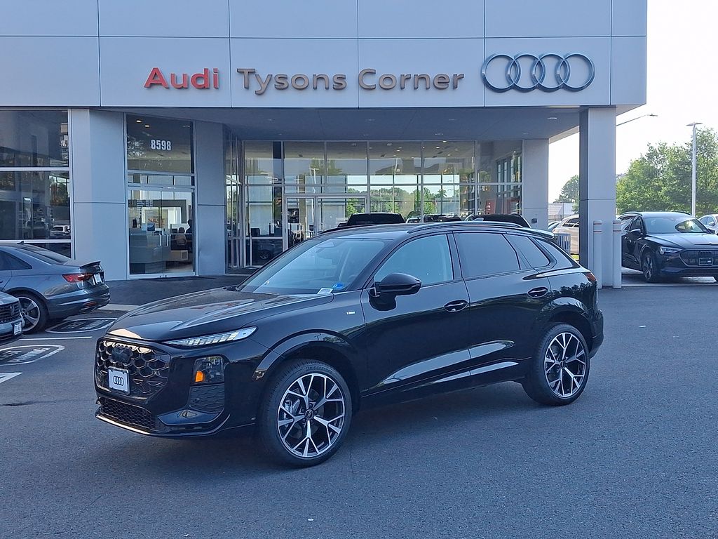 Thumbnail: 2026 Audi Q3 - 1