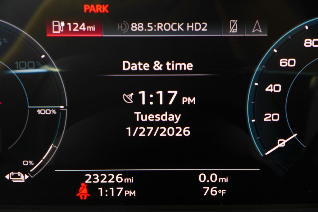 Thumbnail: 2024 Audi e-tron GT - 30