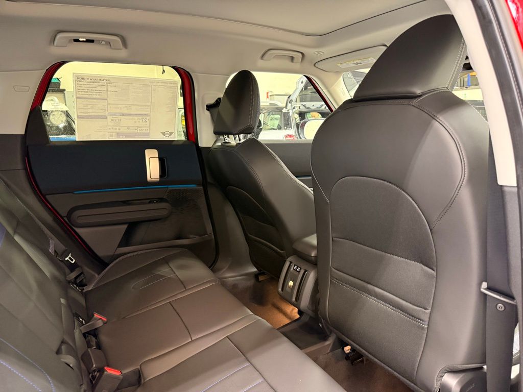 Thumbnail: 2025 MINI Cooper Countryman - 25