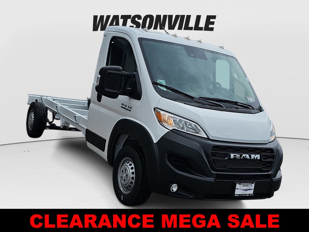 Bright White Clearcoat 2024 RAM ProMaster Chassis 9-Speed Automatic
