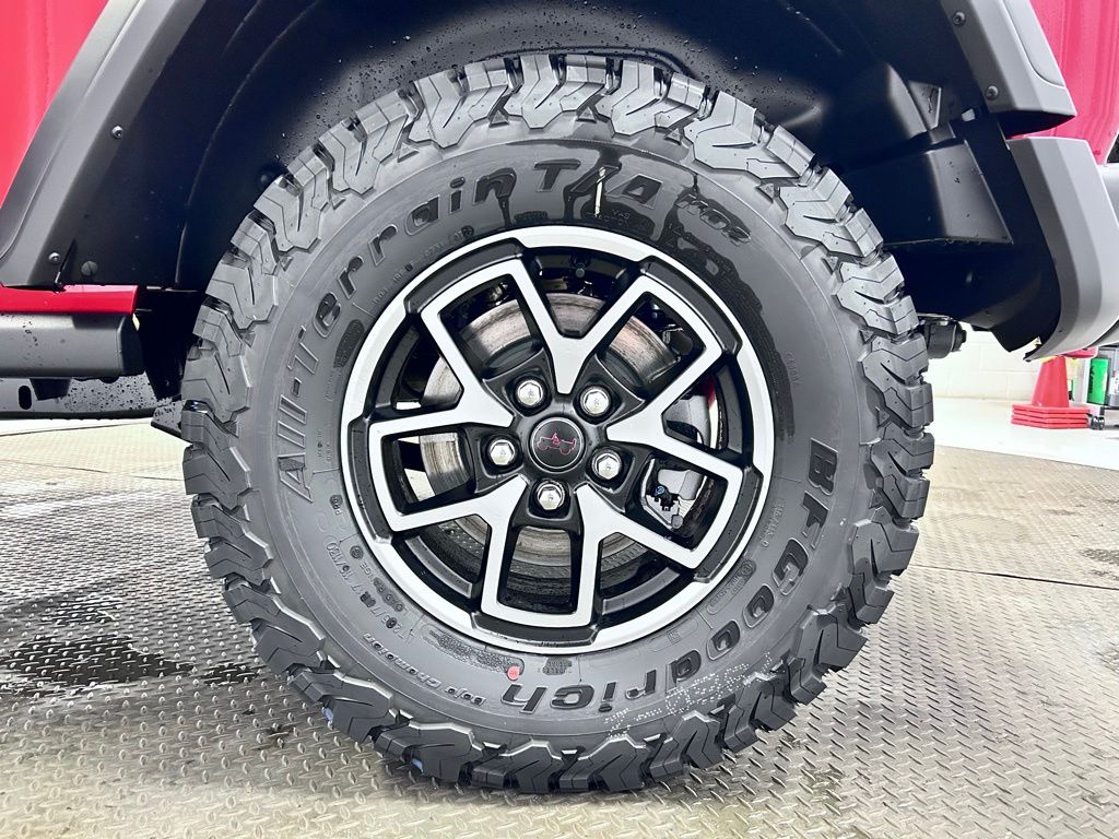 new 2026 Jeep Wrangler car, priced at $57,085