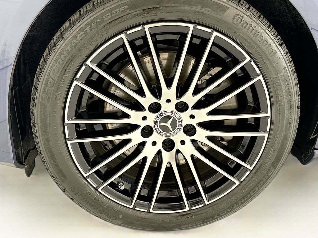 Thumbnail: 2025 Mercedes-Benz C-Class - 29