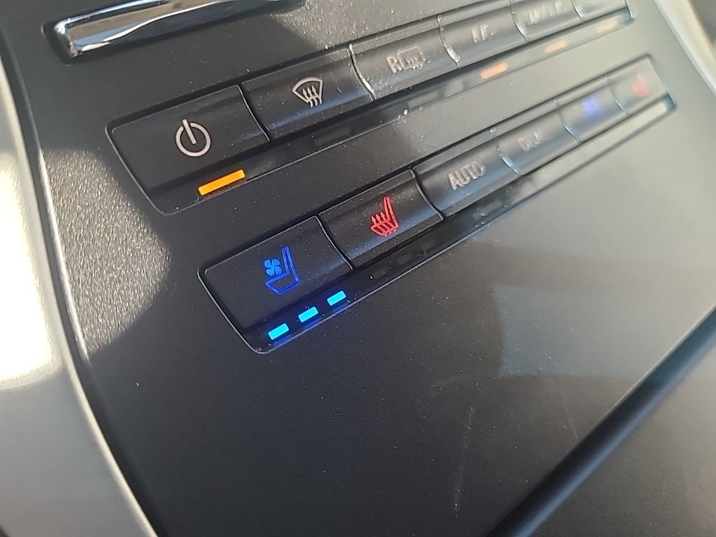 used 2020 Lincoln Nautilus car, priced at $19,990