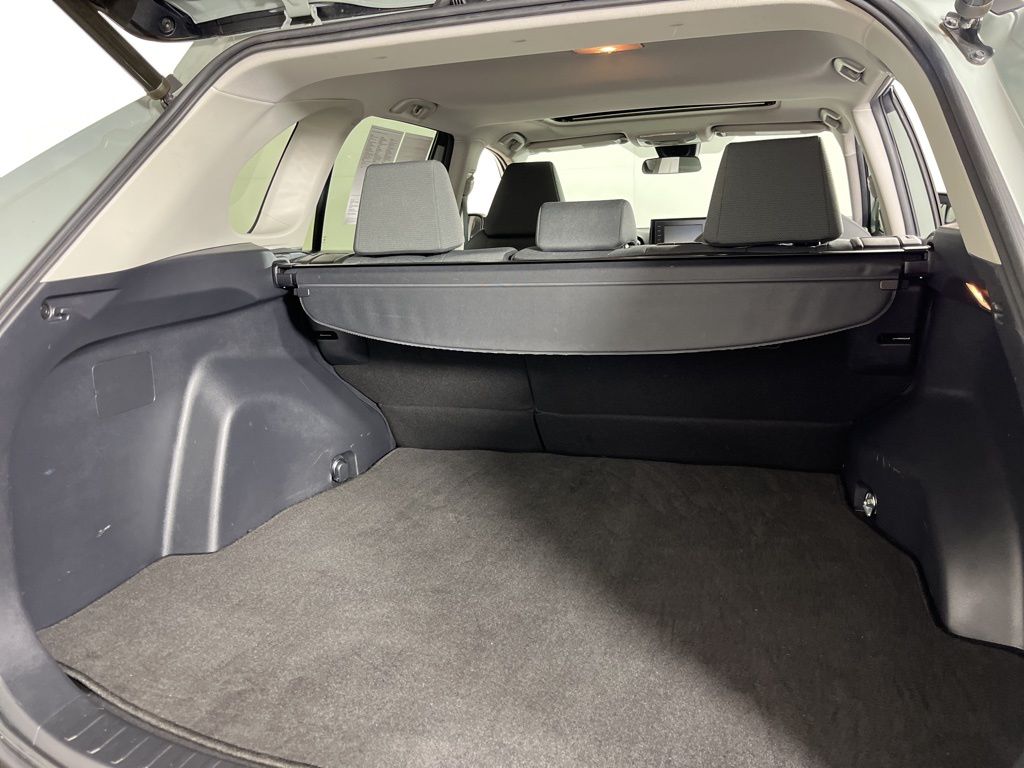 Thumbnail: 2020 Toyota RAV4 - 9