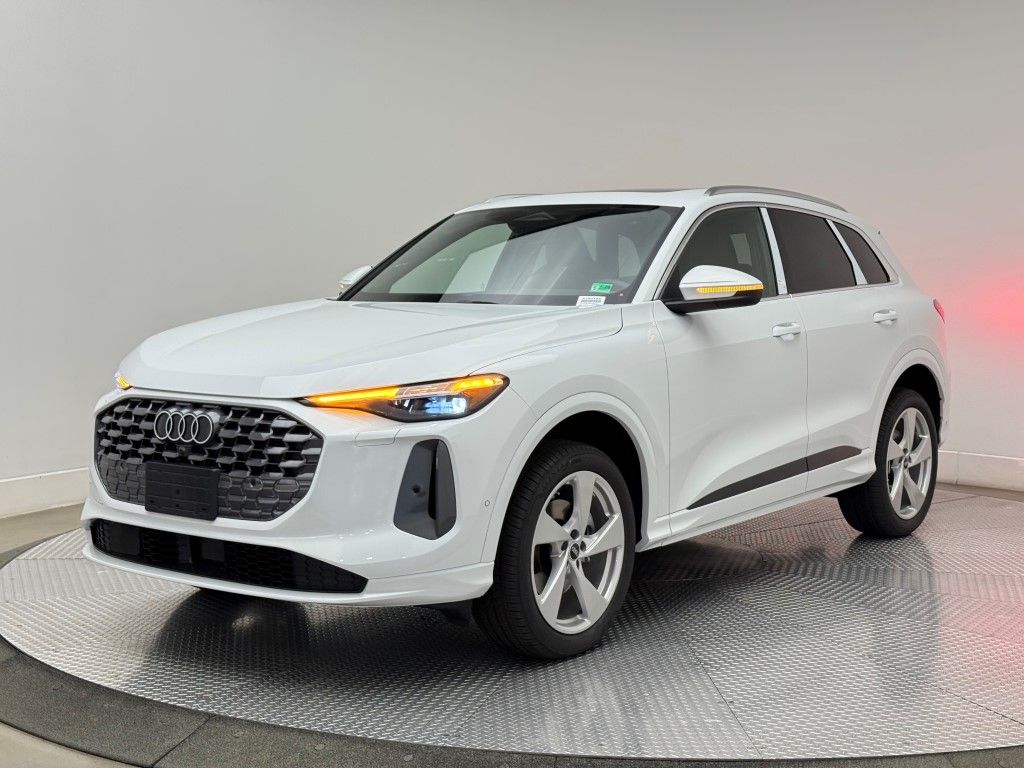 Thumbnail: 2025 Audi Q5 - 6