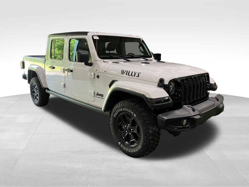 2021 Jeep Gladiator Willys Crew Cab 4WD   