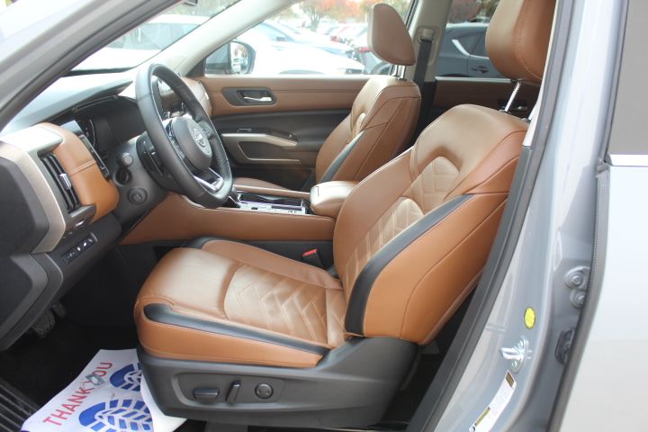 Used Car 2024 Nissan Pathfinder  Platinum For Sale Under $40,000 In Georgetown, Texas