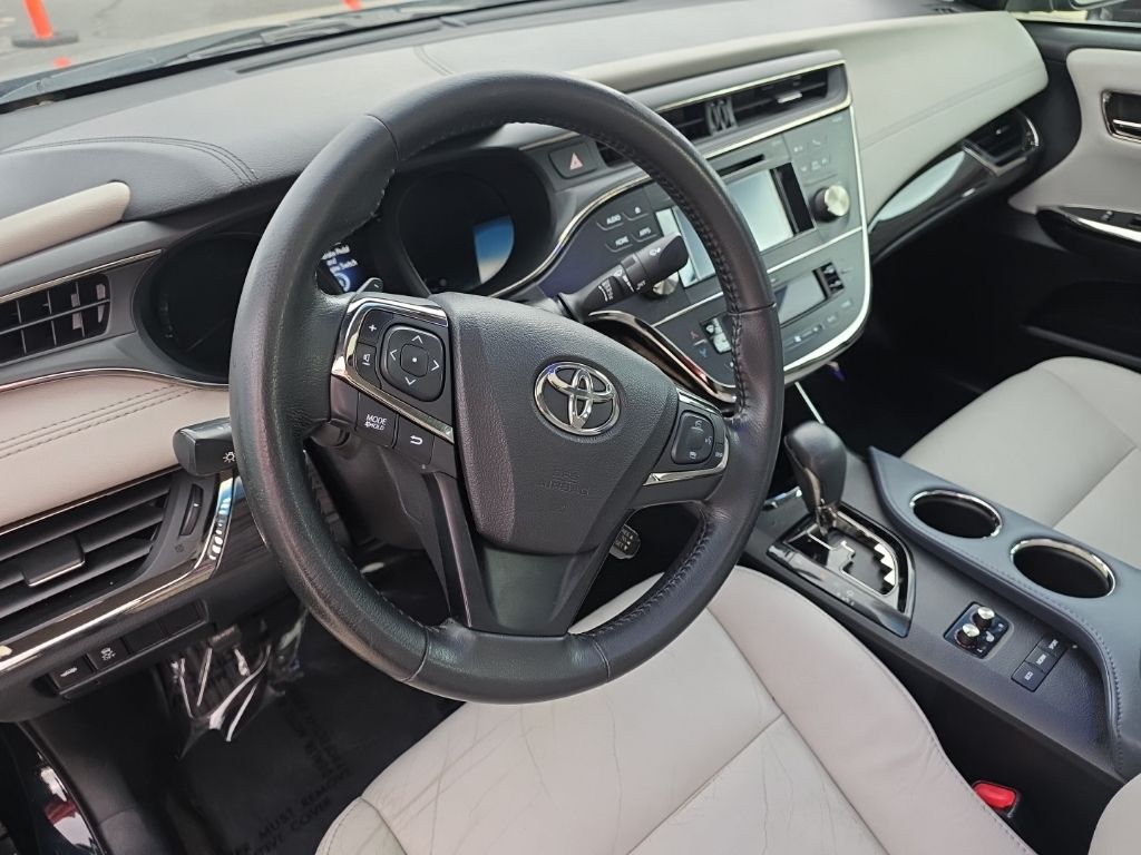 Used Car 2015 Toyota Avalon  Xle For Sale Under $12,000 In Taylor, Texas