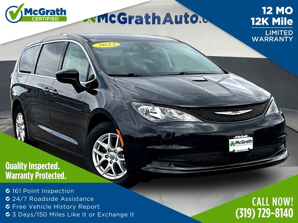 Brilliant Black Crystal Pearlcoat 2023 Chrysler Voyager LX FWD Minivan Front-Wheel Drive 9-Speed Automatic
