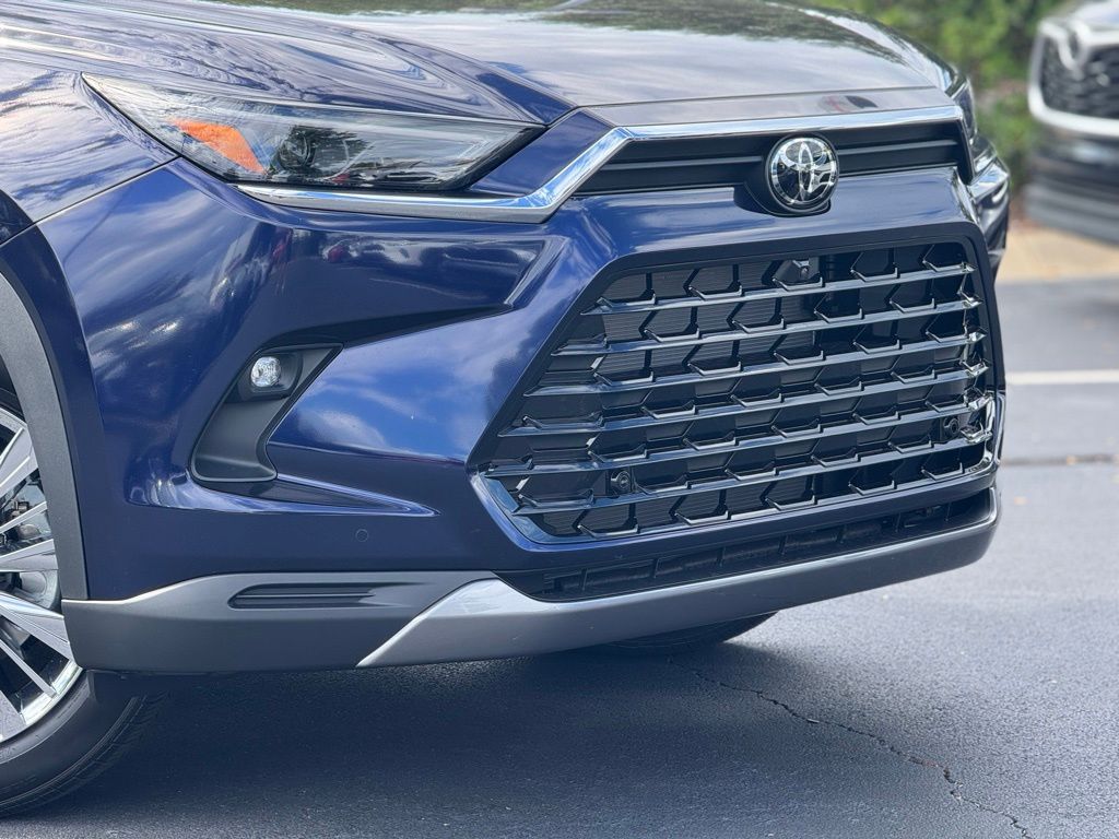 2026 Toyota Grand Highlander Platinum photo 4