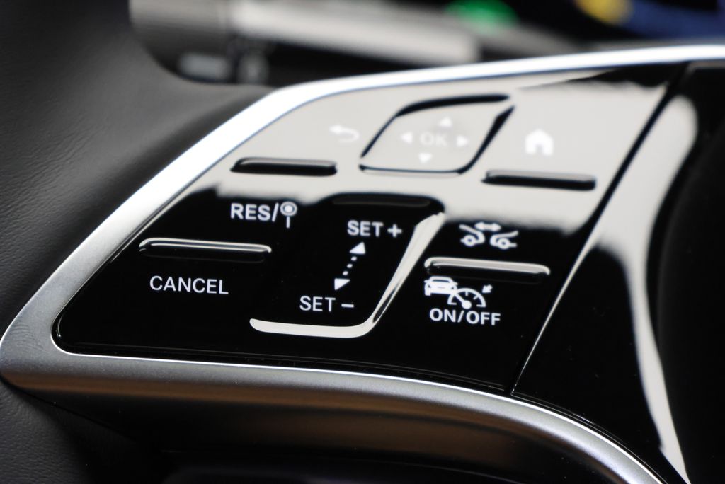 Thumbnail: 2026 Mercedes-Benz E-Class - 21